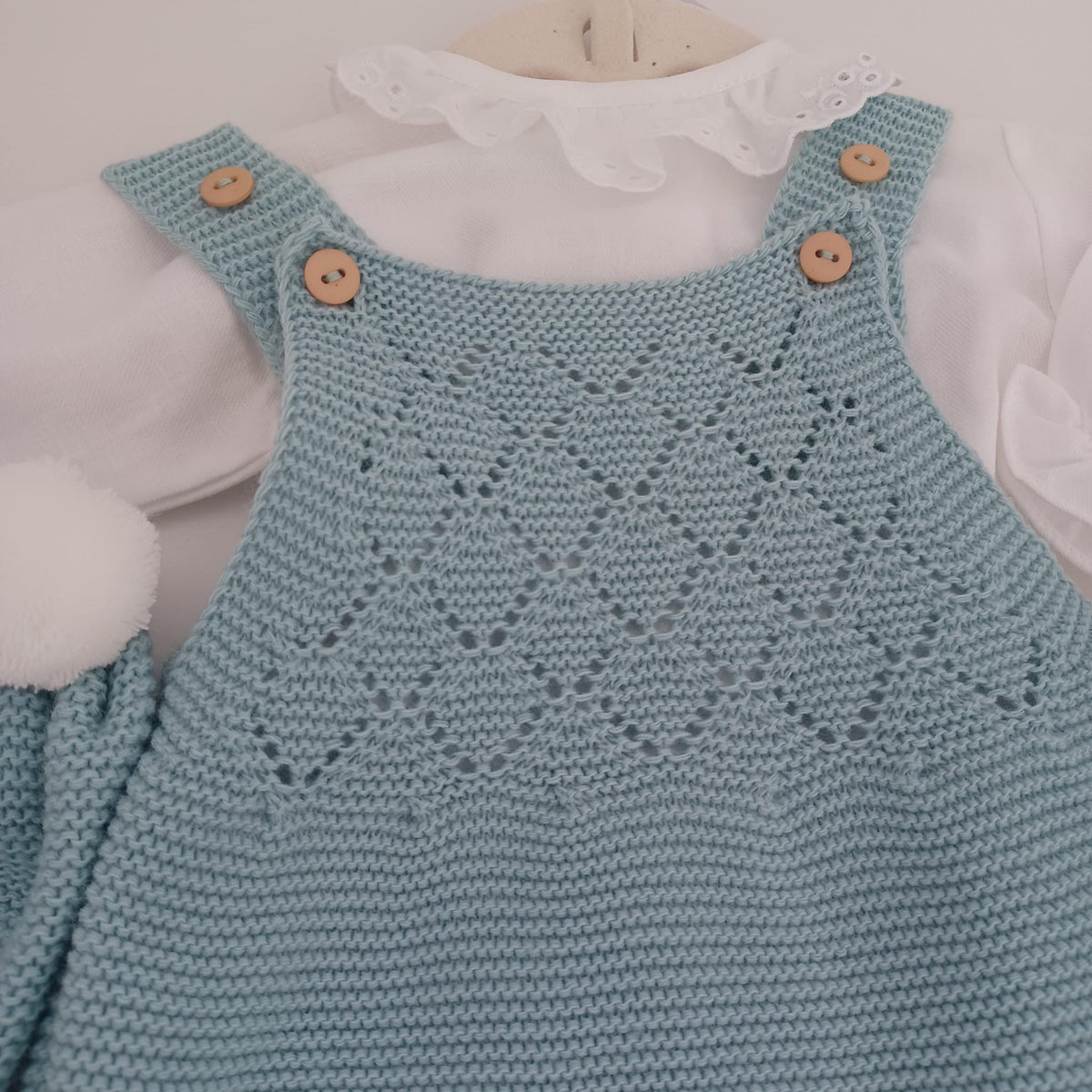 Conjunto de jardineiras de malha
