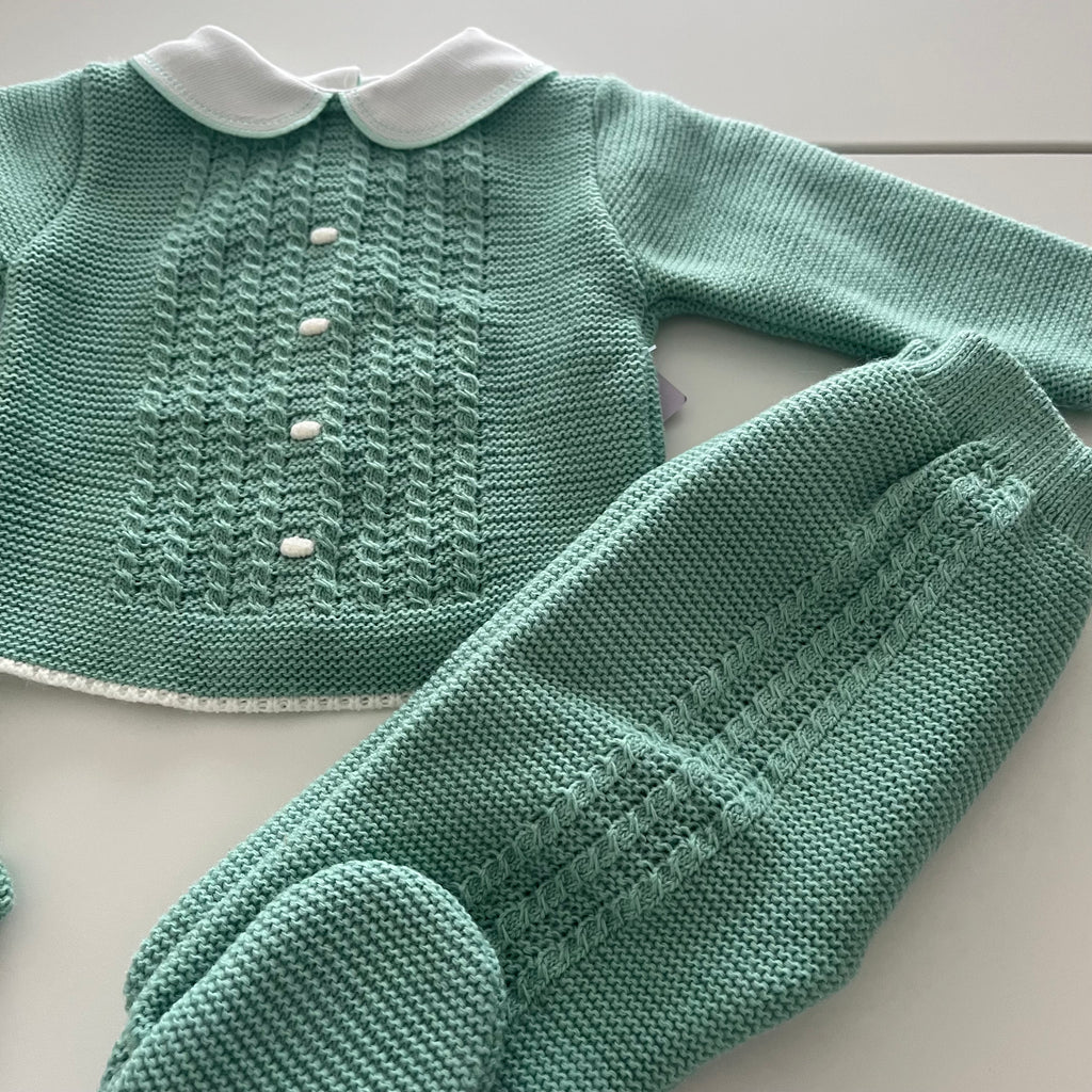 Conjunto saída de maternidade com gorro