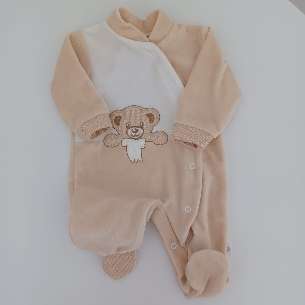 Babygrow do urso escondido