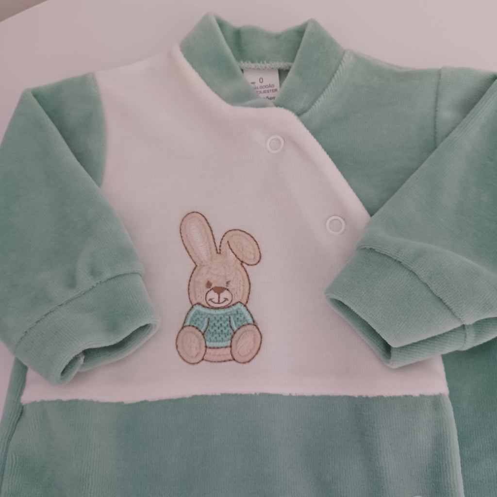Babygrow do coelhinho de pêlo