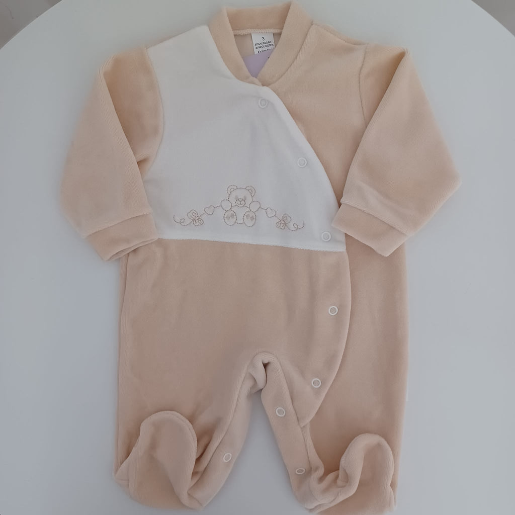 Babygrow do fio de corações