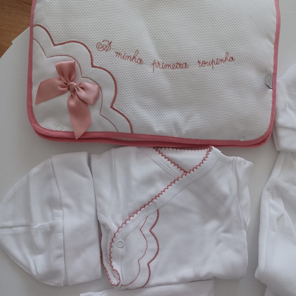 Conjunto “A minha primeira roupinha” - coleção da nuvem